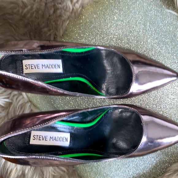 Designer Shoes - Picture 6 of 7